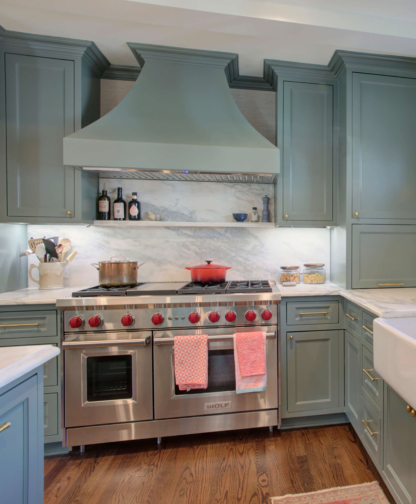 blue-pink-kitchen